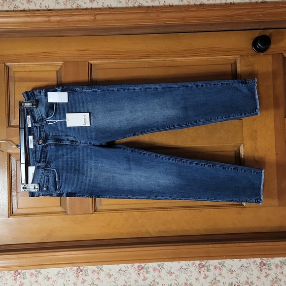 Kensie Jeans Nwt Kensie Effortless Skinny Crop Blue Denim Jeans Size 829 Never Worn Poshmark